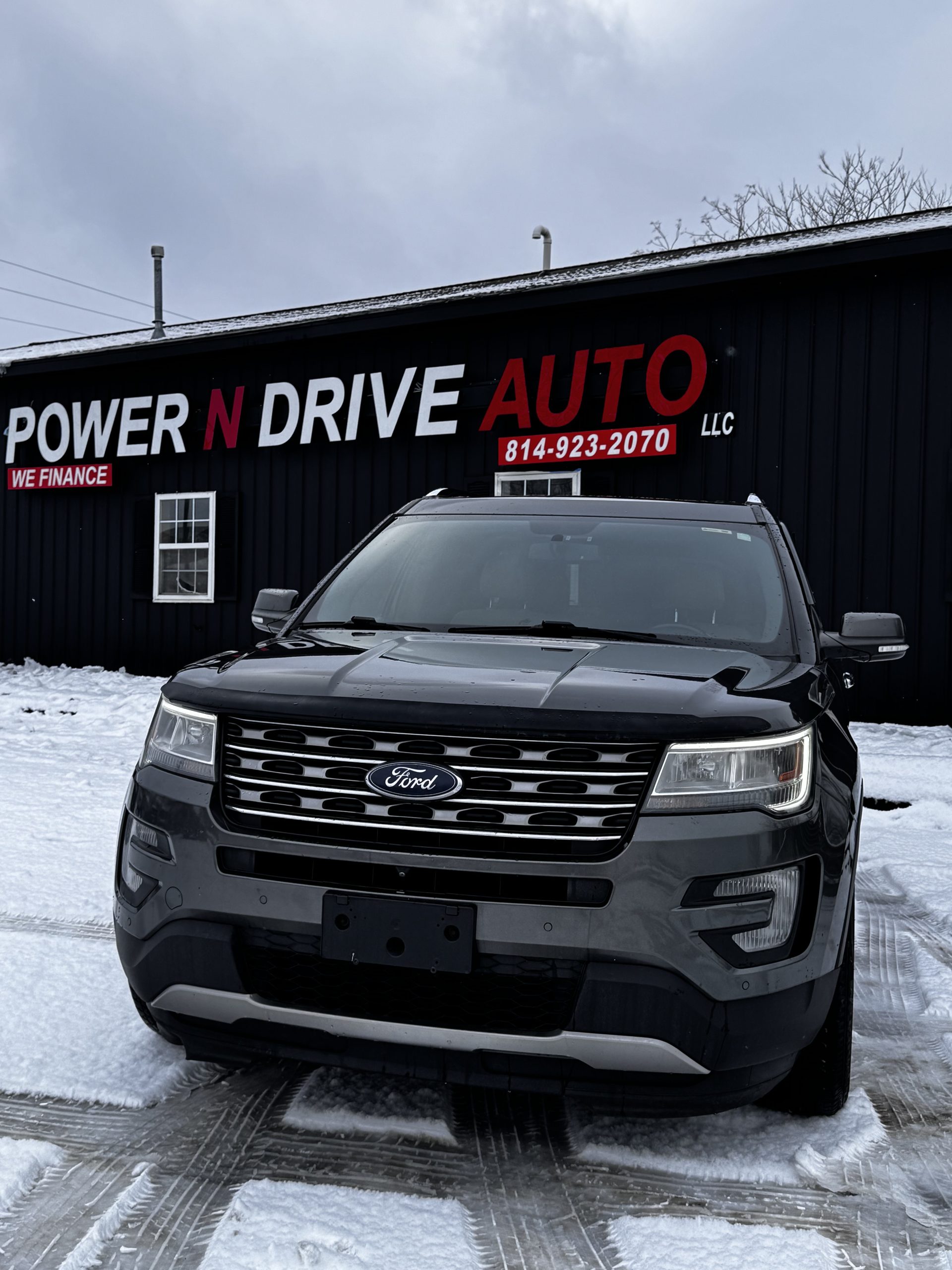 2017 Ford Explorer Limited 4WD's photo