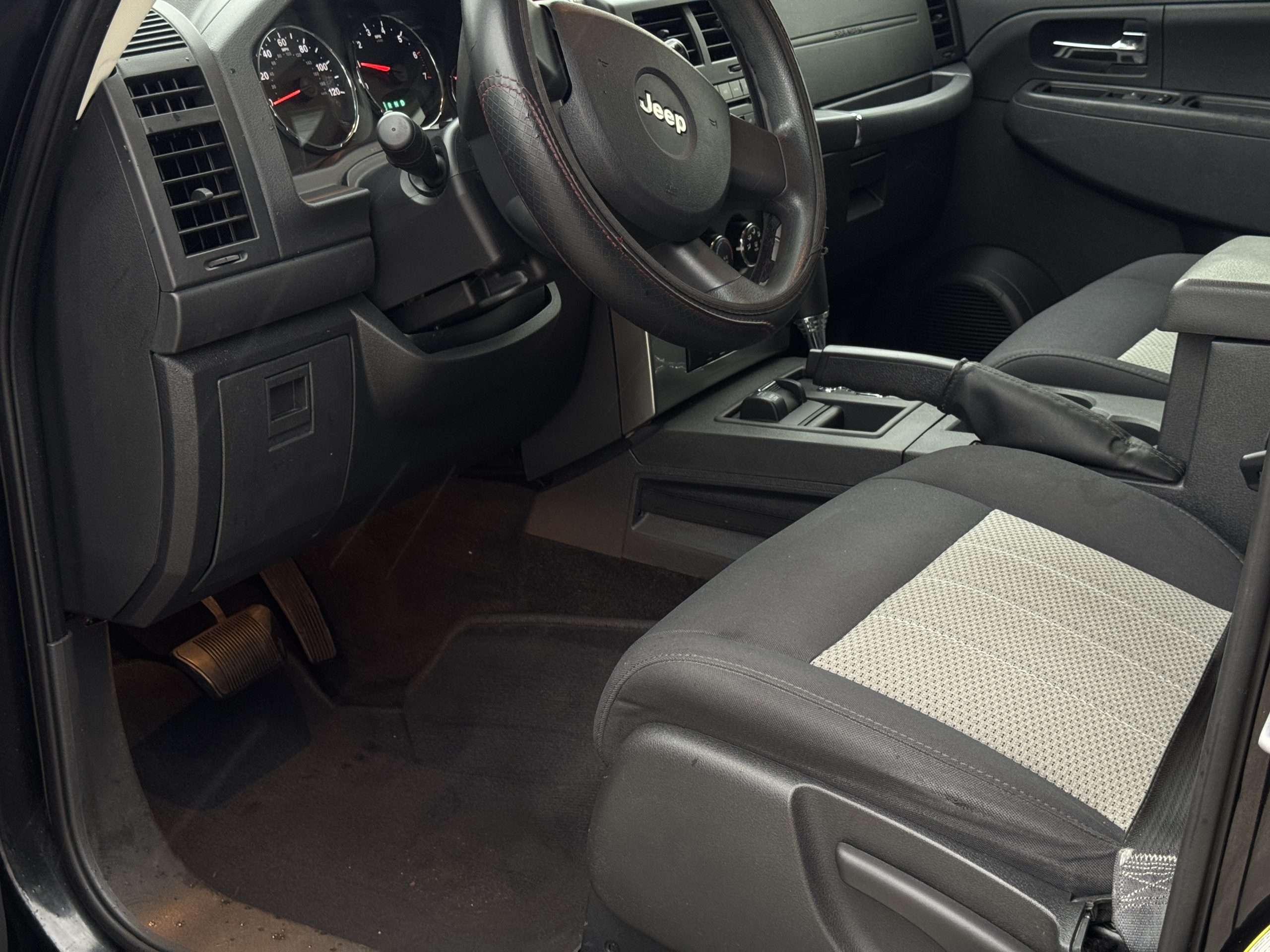 2010 Jeep Liberty Sport - Photo 6