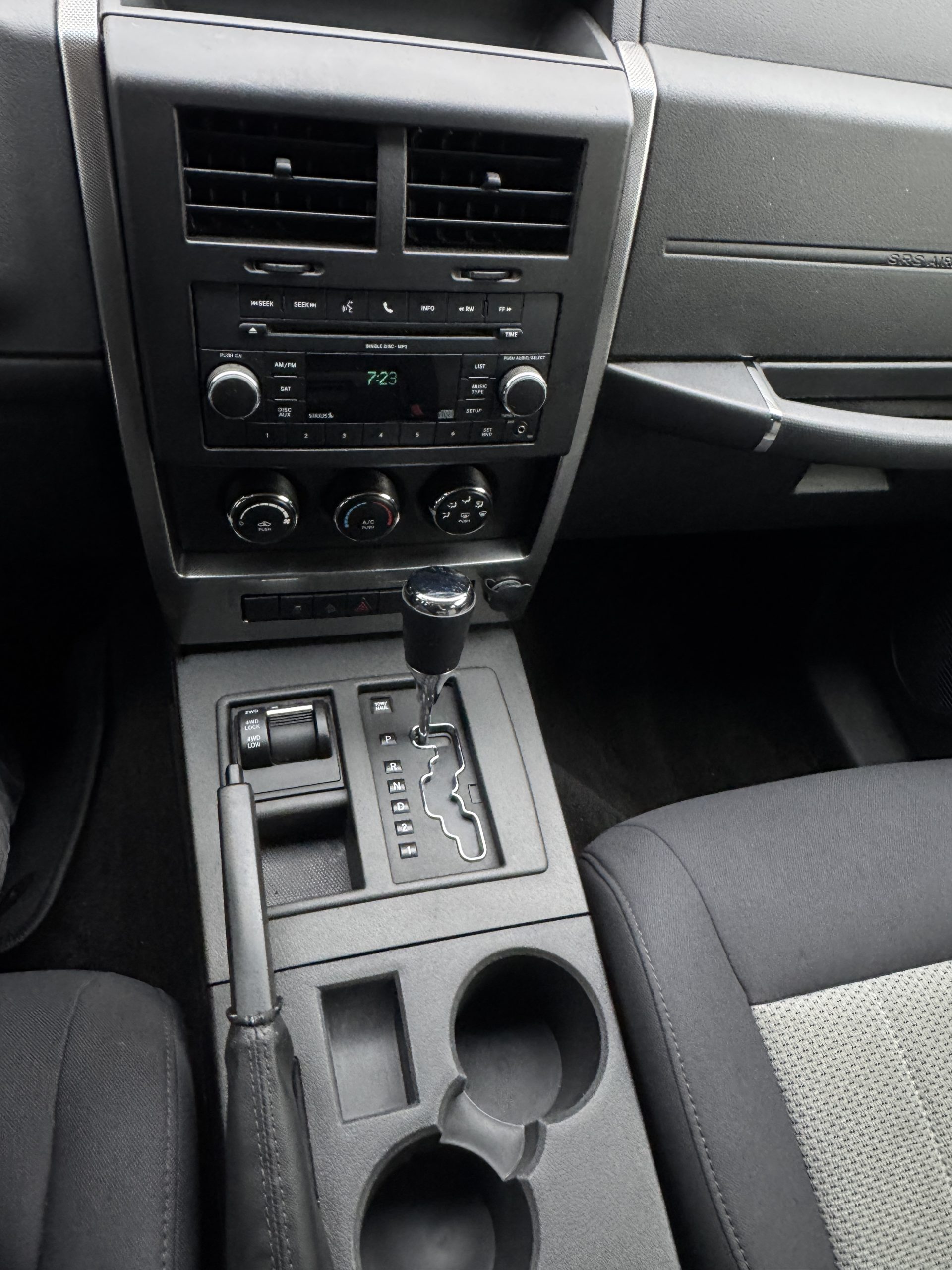 2010 Jeep Liberty Sport - Photo 19