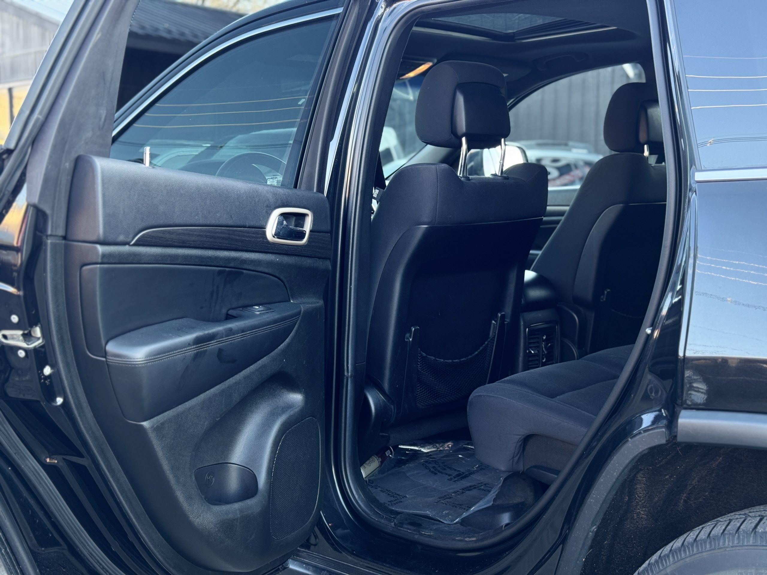 2014 Jeep Grand Cherokee Laredo - Photo 9