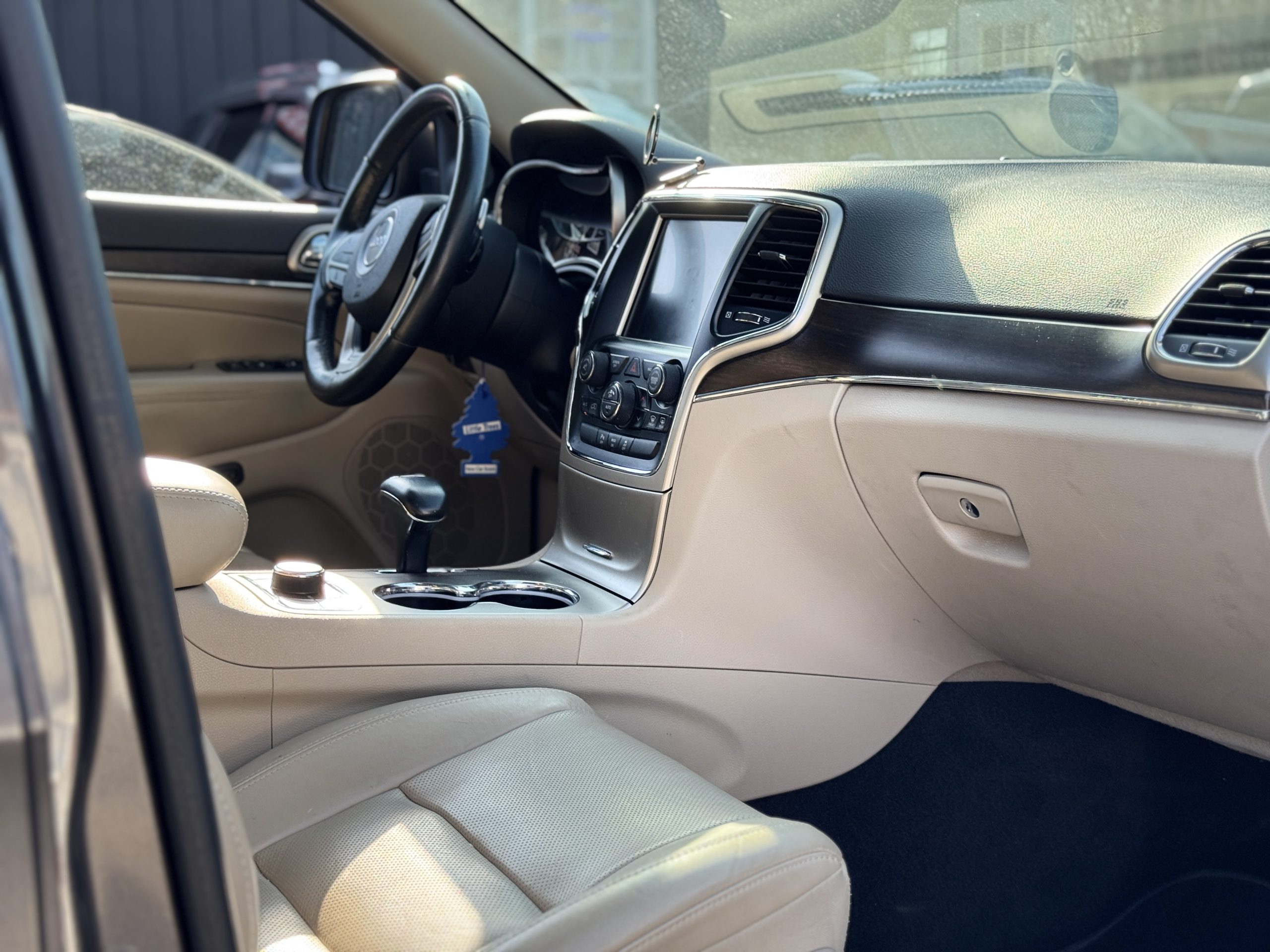 2015 Jeep Grand Cherokee Limited - Photo 12