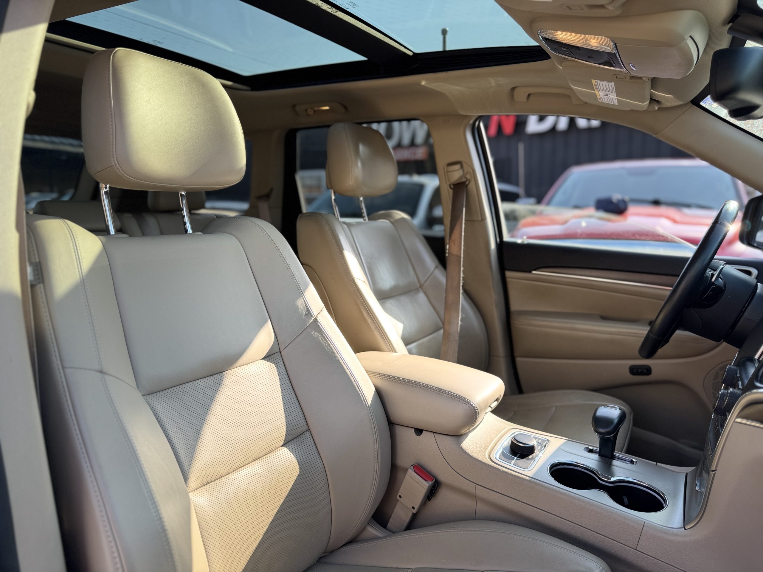 2015 Jeep Grand Cherokee Limited - Photo 16