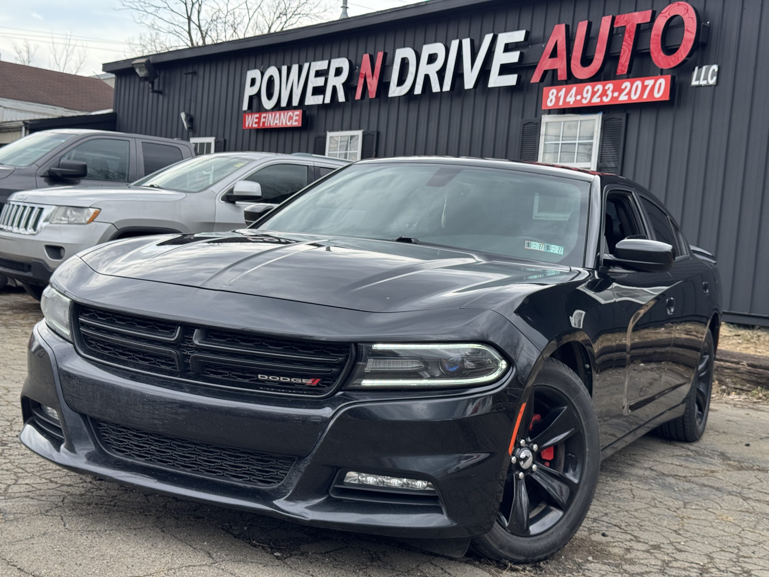 2016 Dodge Charger SXT's photo