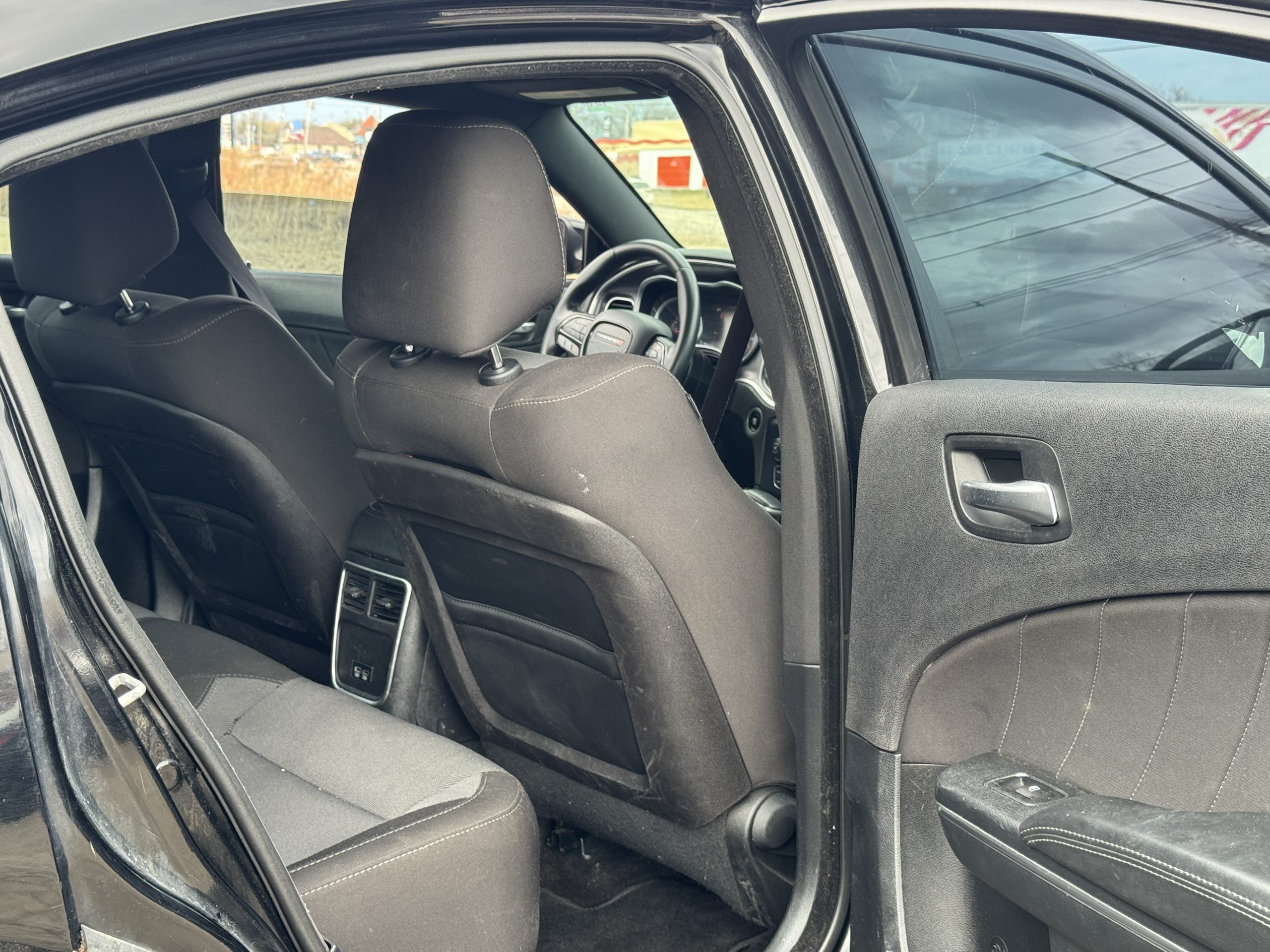 2016 Dodge Charger SXT - Photo 13