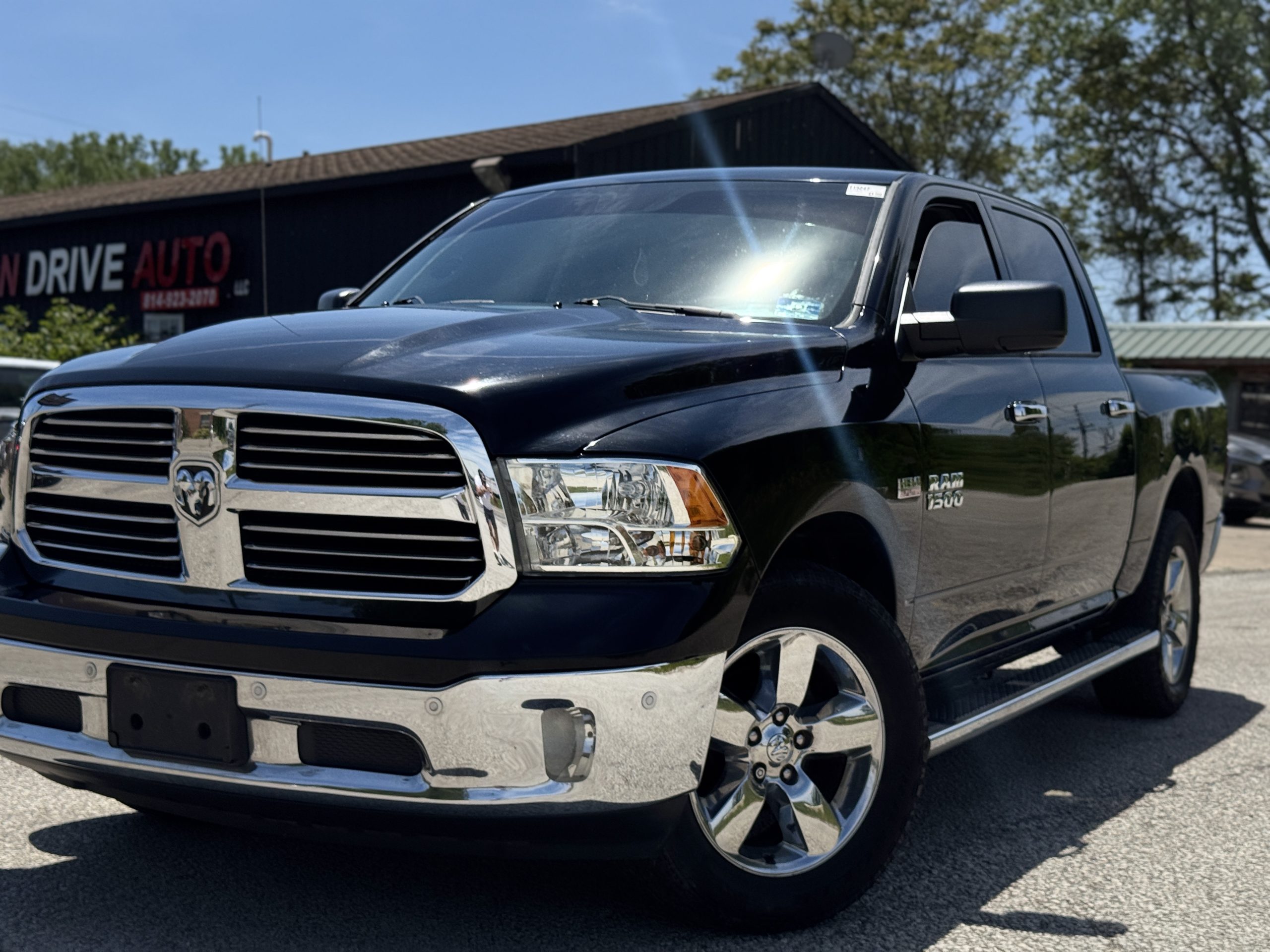 2015 RAM 1500 Big Horn/Lone Star 4x4 Crew Cab's photo